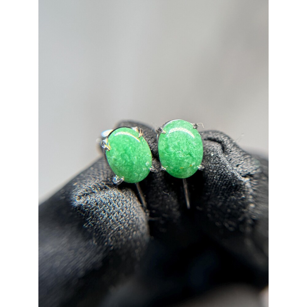 Vintage Silver Green Stone Screwback Stud Earrings